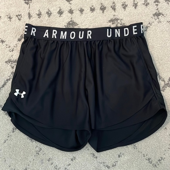 Under Armour Pants - Under Armour play up 3.0 Short